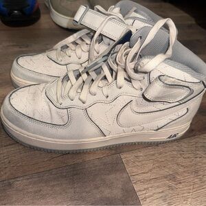 Men’s high top G-Nikes 9.5